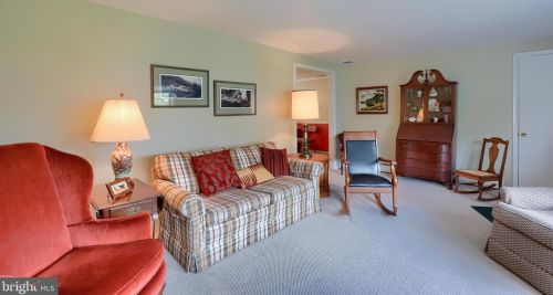 1631 Sunset Ave, Lancaster PA  17601-4355 exterior