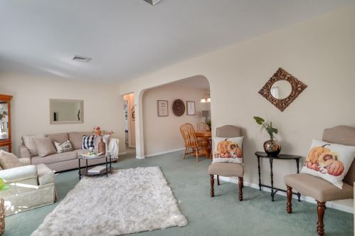 893 Lincoln St, Tinton Falls NJ 07701-5752 exterior