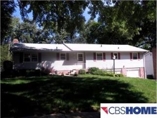 10566 Grover St, Omaha, NE 68124-3628