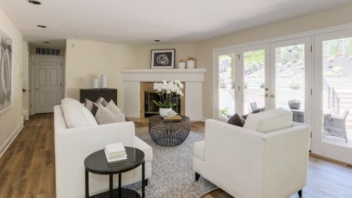 11555 Arroyo Oaks Dr, Los Altos CA 94024-6527 exterior