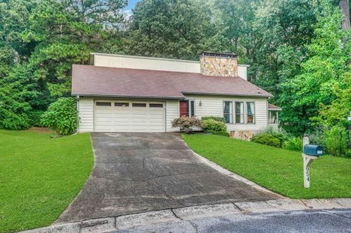 954 Millbrook Ct, Tucker, GA 30084-1521