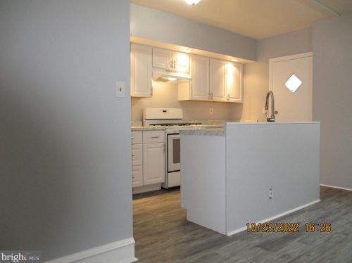 2765 Congress Rd, Camden, NJ 08104-2907