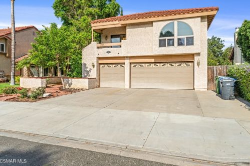 2097 Stilman Ct, Simi Valley, CA 93063-5015