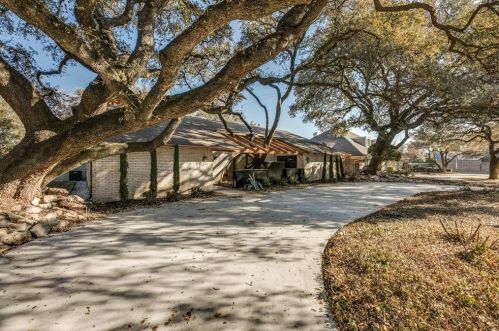 7279 Ashington Dr, Dallas, TX 75225-1704