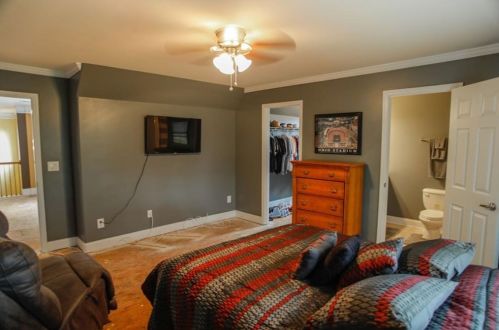 806 Low Fls Ct, Jefferson GA  30549-7943 exterior