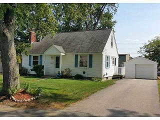 20 Modena Dr, Warwick, RI 02886-5444