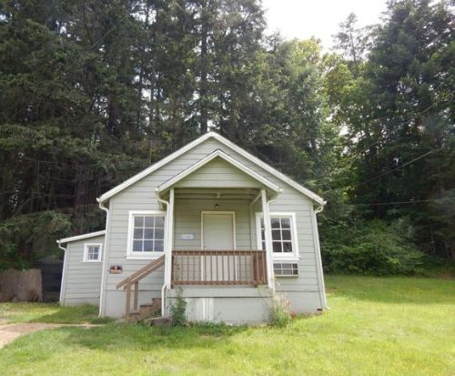162 Red Hill Rd, Glendale, OR 97442-3716