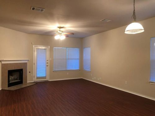 249 Poplarwood Dr, Uhland TX  78640-5752 exterior