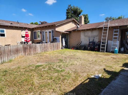809 Danbrook Dr, Anaheim CA  92804-3010 exterior
