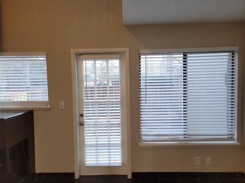 102 Finch Trl, Atlanta GA  30308-2419 exterior