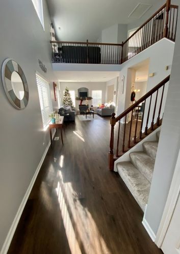 345 Thornwood Way, South Elgin, IL 60177-3645