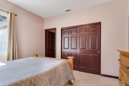 16523 Owl Tree Rd, Riverside CA  92504-9700 exterior