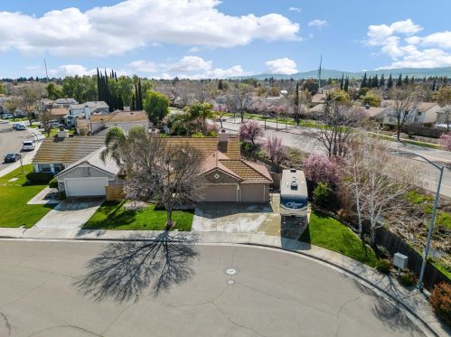 1350 Appalosa Ct, Tracy, CA 95376-6701