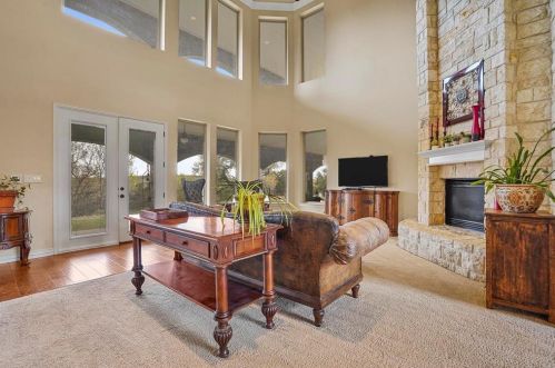 2011 Grn Wing, Granbury TX 76049-5576 exterior