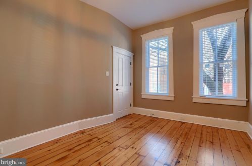 26 Vine St, Lancaster PA  17603-5259 exterior