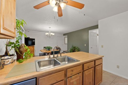 1620 Fundy Way, Aurora CO 80011-5323 exterior