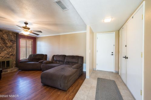 242 Crescent Ave, Santa Maria CA  93455-5421 exterior