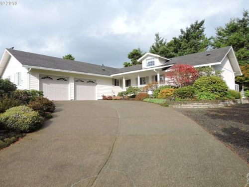 87684 Limpit Ln, Florence, OR 97439-9039