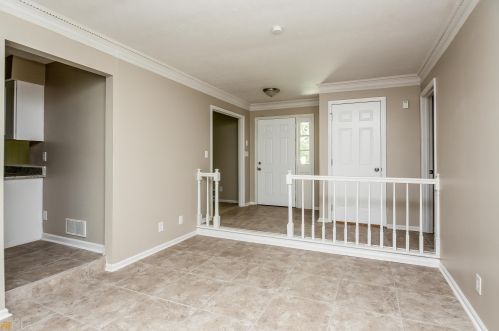 3837 Eagle Woods Cir, Lithonia GA  30038-3925 exterior