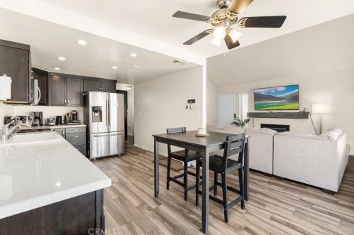 424 Los Arbolitos Blvd, Oceanside CA  92058-1516 exterior
