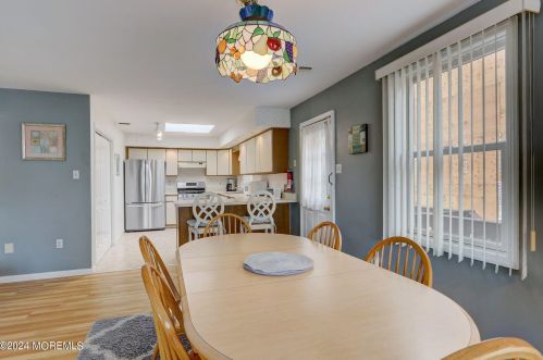 16 Pennsylvania Ave, Lavallette NJ 08735-2437 exterior