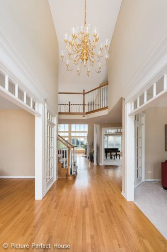 3571 Scottsdale Cir, Naperville IL  60564-4631 exterior