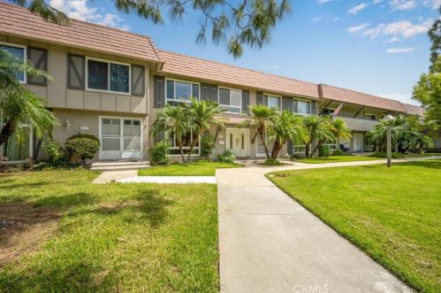 4035 Larwin Ave, Cypress, CA 90630-4124