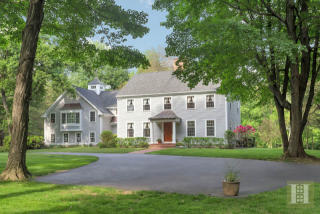 228 Range Rd, Wilton CT  06897-3923 exterior