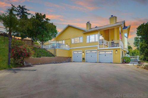 841 Van Horn Way, El Cajon, CA 92019-3519