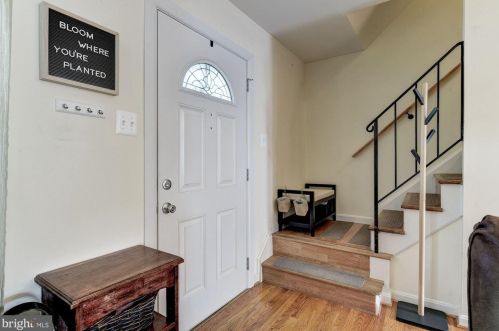 5494 Woodenhawk Cir, Columbia, MD 21044-1923