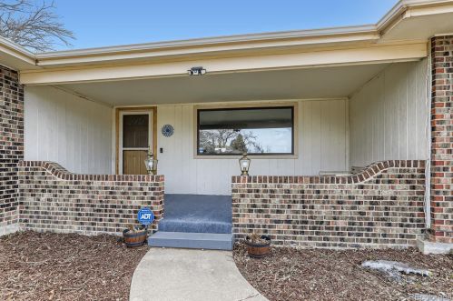 610 Buckley Way, Aurora CO  80011-4535 exterior