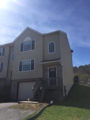 324 Pamela Ln, Lebanon PA  17042-8948 exterior