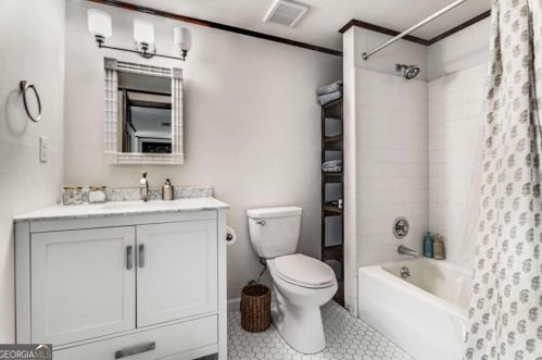 400 Breakwater Rdg, Atlanta GA  30328-1808 exterior