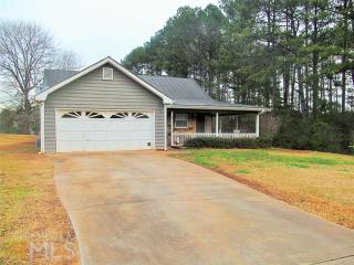 755 Stacia Dr, Porterdale, GA 30016-4770