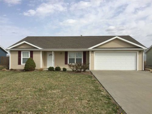 116 Brookstone Cir, Manhattan, KS 66502-8420