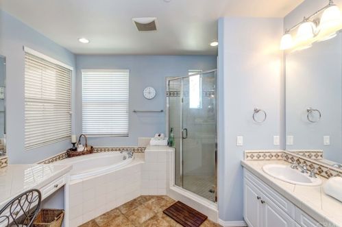 145 Pathway, Irvine CA  92618-8846 exterior