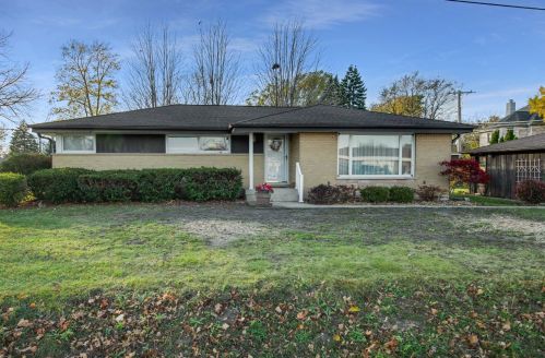 400 Kensington Rd, Mount Prospect, IL 60056-1273