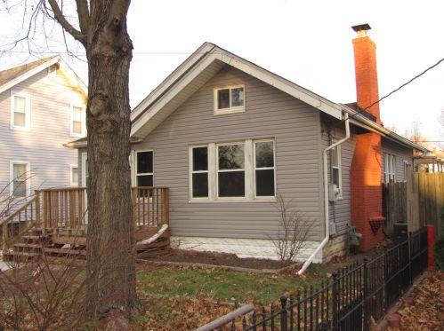 1817 Ridge Ave, Rockford, IL 61103-4439