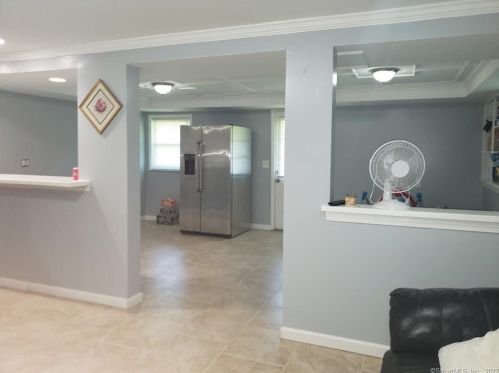 461 Wall St, Hebron CT  06248-1330 exterior