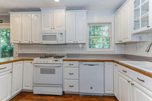 2315 Wilson Rd, Conyers GA  30012-2719 exterior