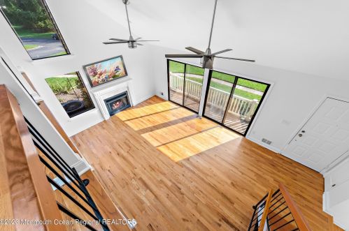 18 Cotswold Cir, Tinton Falls NJ 07712-2650 exterior