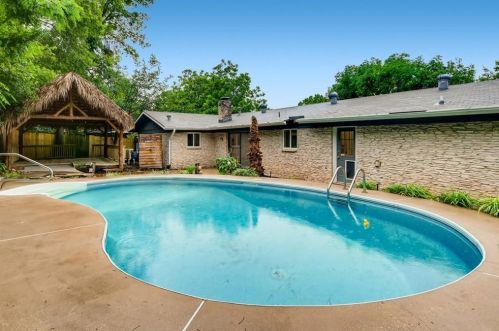 11809 Cedar Valley Cv, Austin TX  78753-2207 exterior
