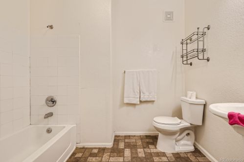 5255 Memphis St, Denver CO  80239-5223 exterior