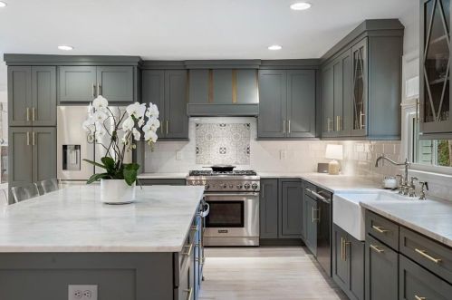 2787 Margaret Mitchell, Atlanta GA  30327-1852 exterior