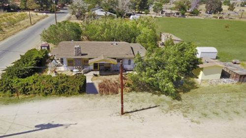 35302 80th St, Juniper Hills, CA 93543-3054