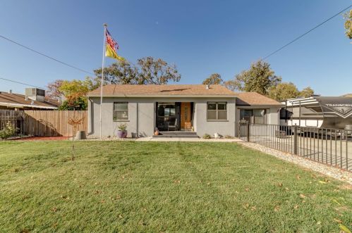 6731 5th St, Rio Linda, CA 95673-3407