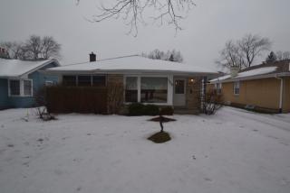 1002 Fernandez Ave, Arlington Hts IL  60004-5320 exterior