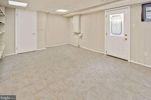 11413 Fairoak Dr, Silver Spring MD 20902-3137 exterior