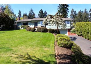 777 Crest Dr, Eugene, OR 97405-2774