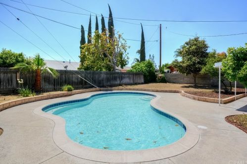 10440 Hole Ave, Riverside CA  92505-1620 exterior